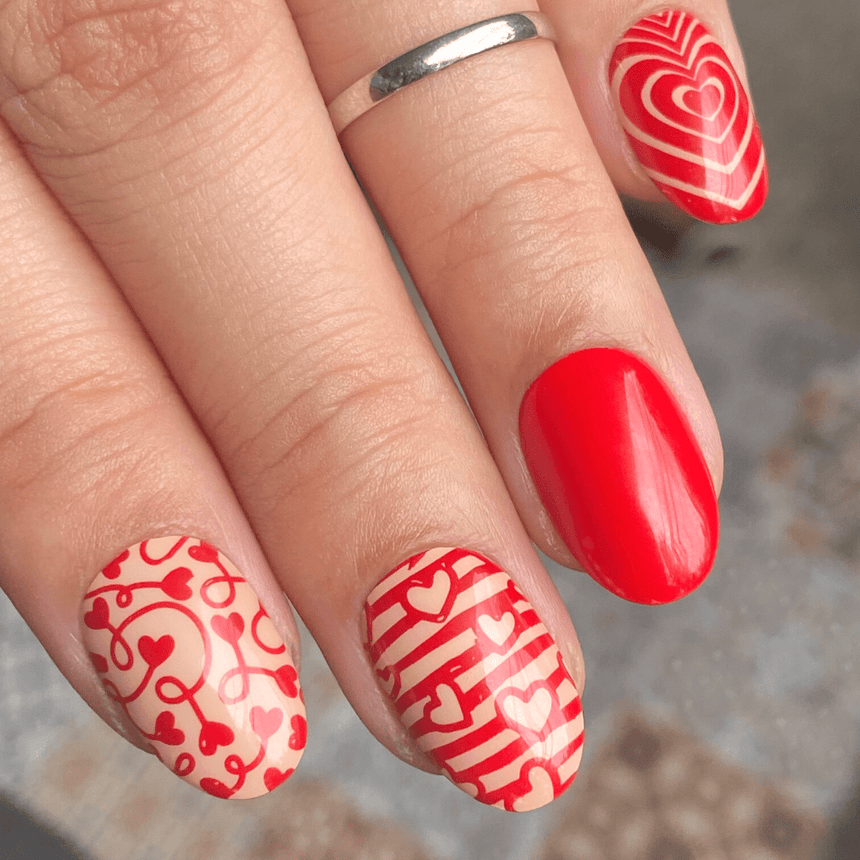 Classic Beauty: Hearts + Stars (XL355) - Nail Stamping Plate