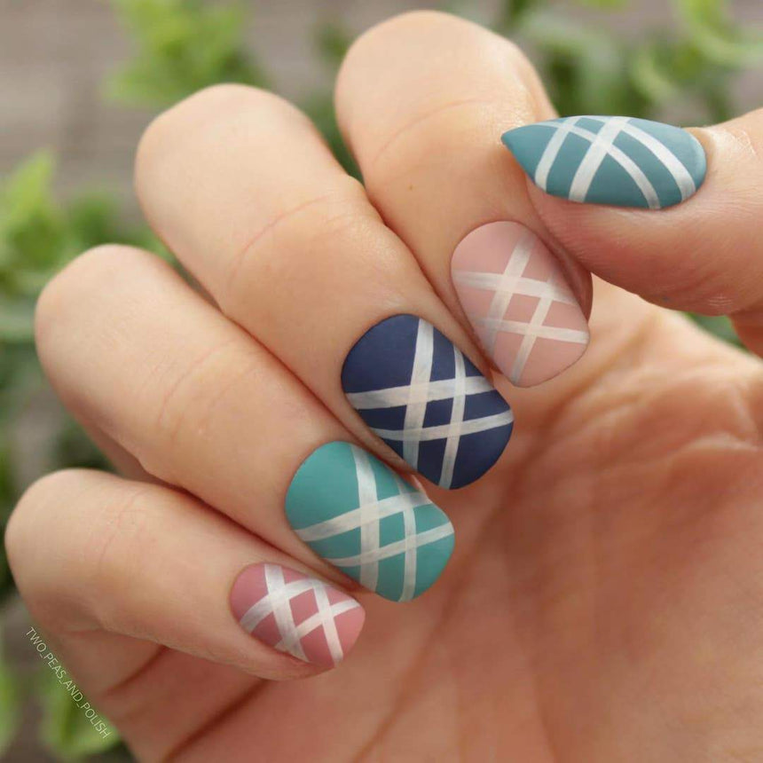 Frozen (B316) Metallic Pearl White Stamping Polish