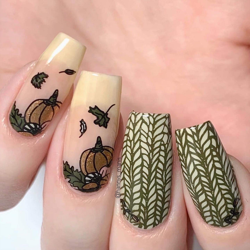 Crisp (B349) - Dark Green-Gray Stamping Polish