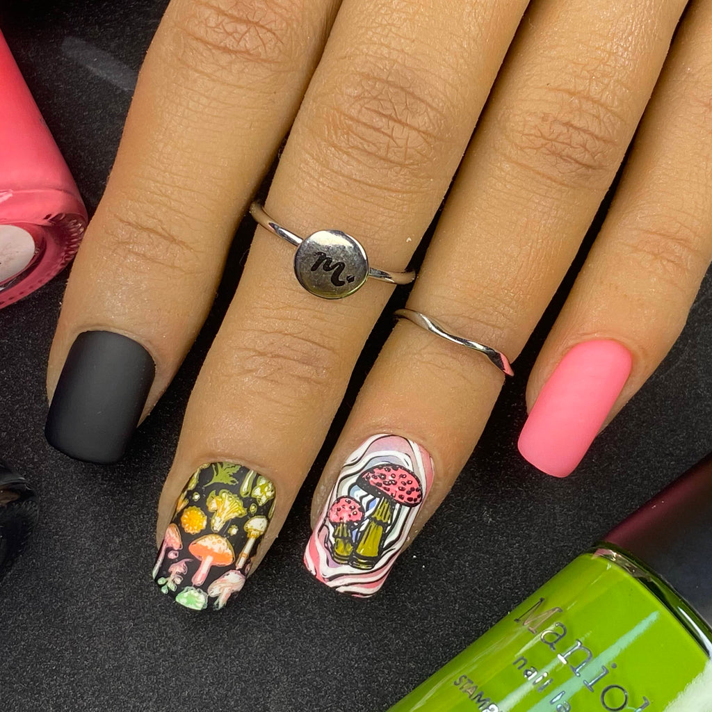  Maniology Best in Show Dog-Themed Nail Stamping