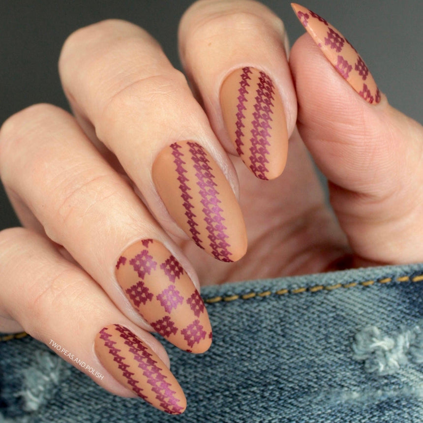 Plaid Season (M336) - Nail Stamping Plate