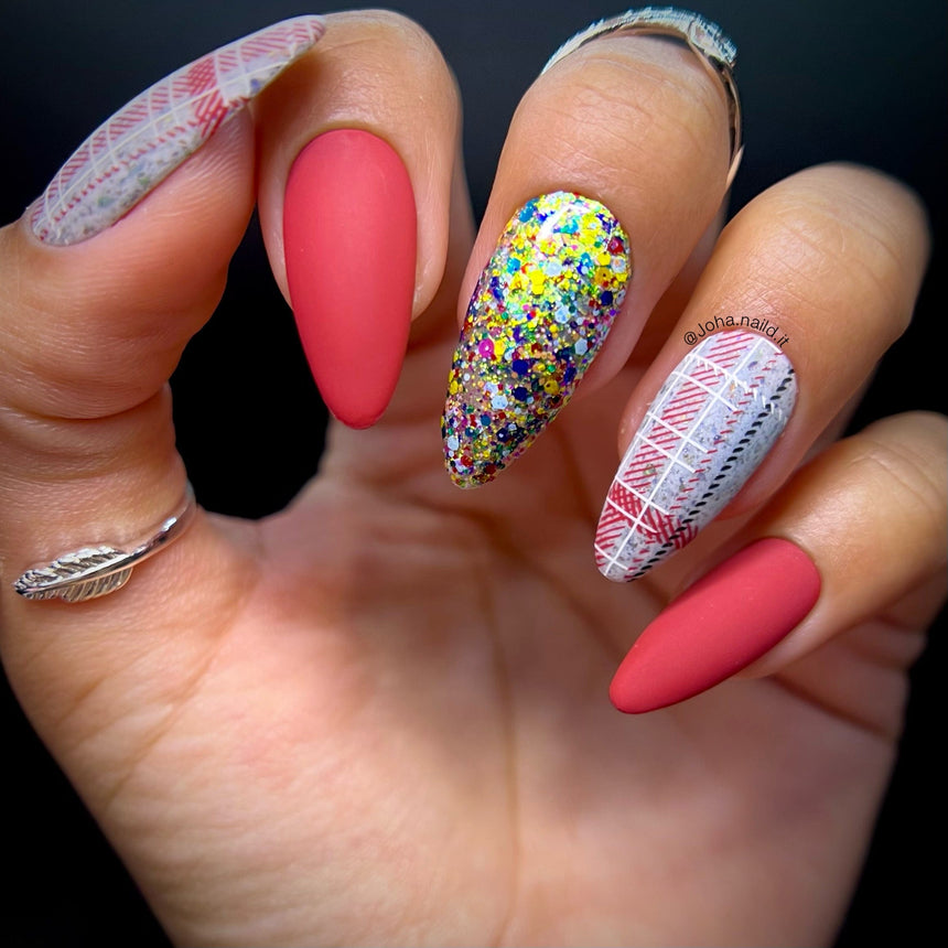 Plaid Season (M336) - Nail Stamping Plate