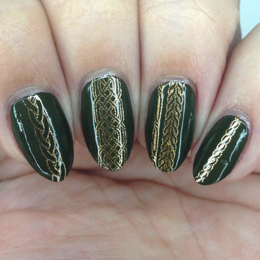 Sweater Season (M337) - Nail Stamping Plate