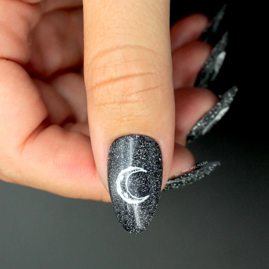 Witch's Familiar (M313) - Nail Stamping Plate