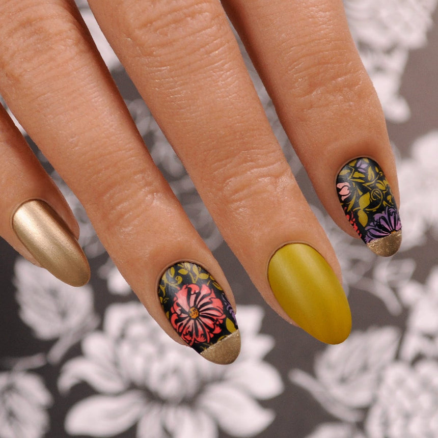 Art Nouveau: Floral Muse (MXM071) - Nail Stamping Plate
