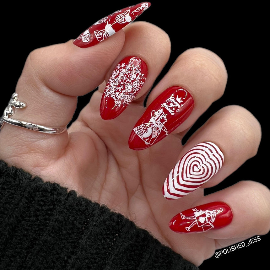 Through the Looking Glass: Hearts & Havoc (MXM100) - Nail Stamping Plate