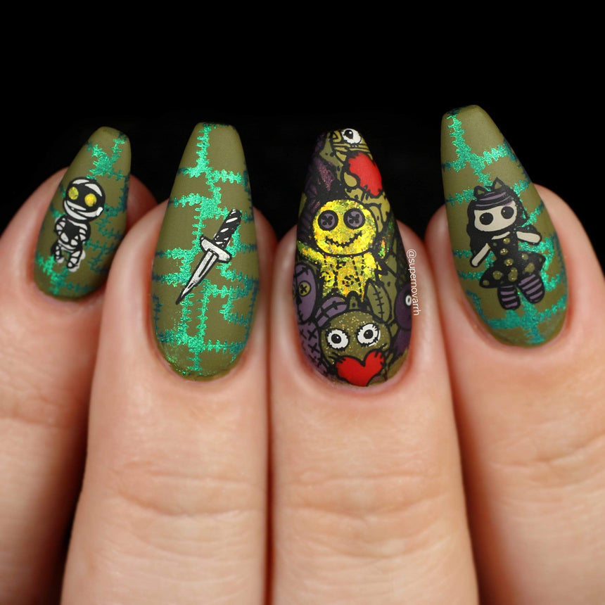 Pins & Needles: Bewitched Quilt (MXM063) - Nail Stamping Plate