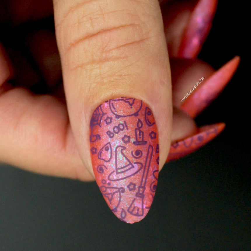 Electro-Cute: Fright Lights (MXM087) - Nail Stamping Plate