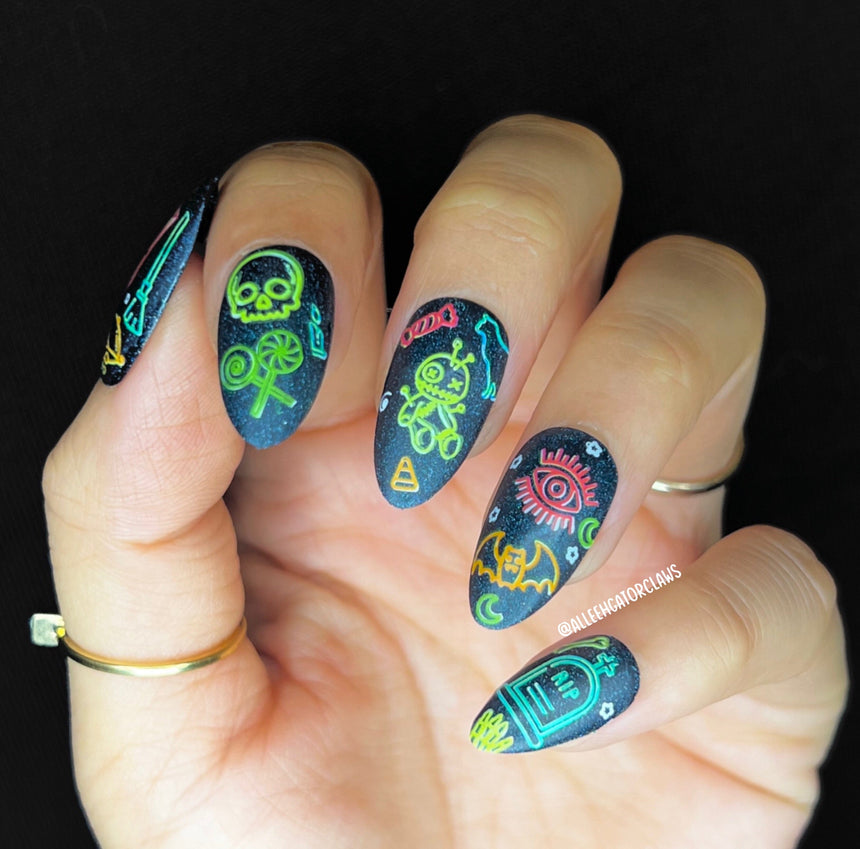 Electro-Cute: Wicked Glow (MXM088) - Nail Stamping Plate