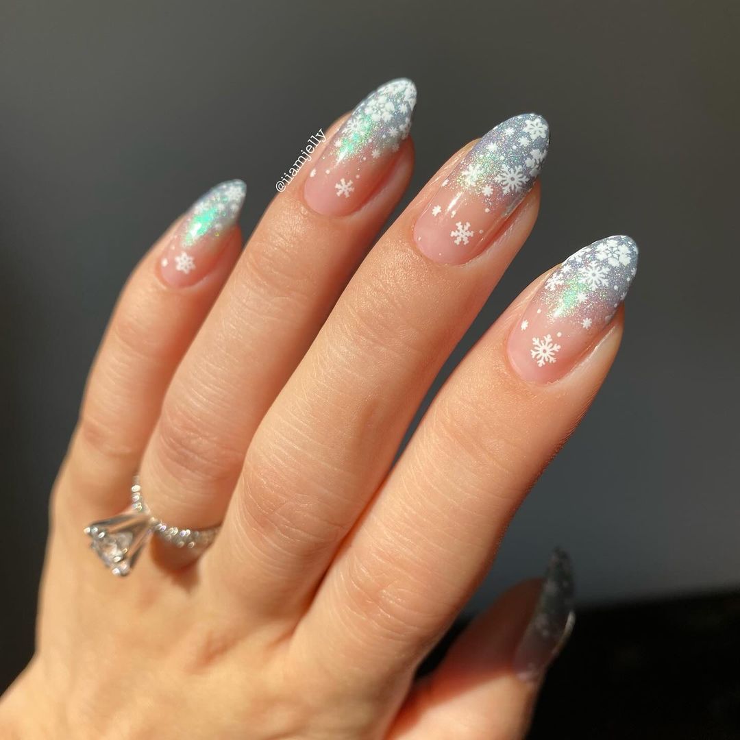 13 Unique & Stunning Wedding Nail Ideas for Every Bride