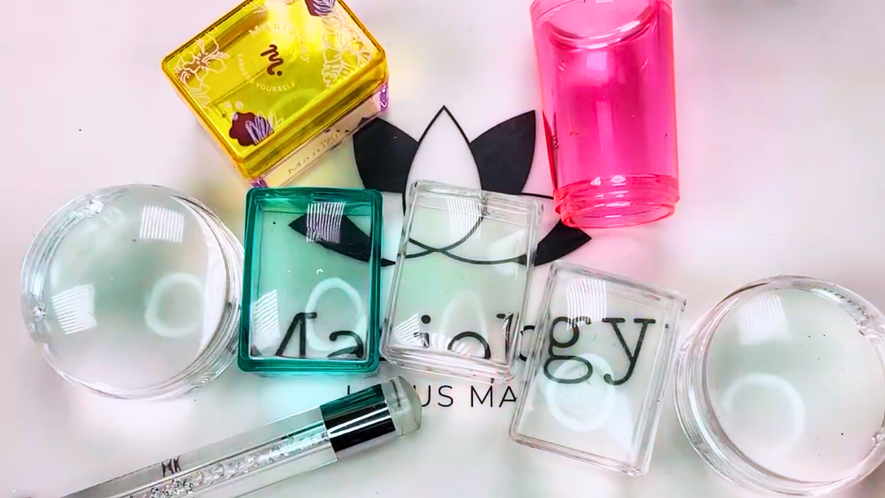 How to Choose the Right Nail Stamper for Your Nail Art Journey 💅✨