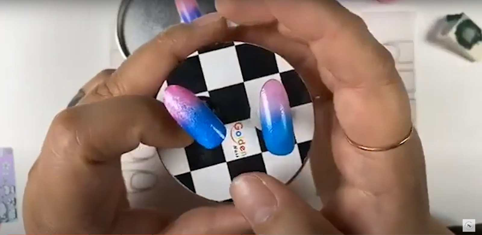 The Ultimate Guide to Creating Stunning Nail Art Gradients 💅✨