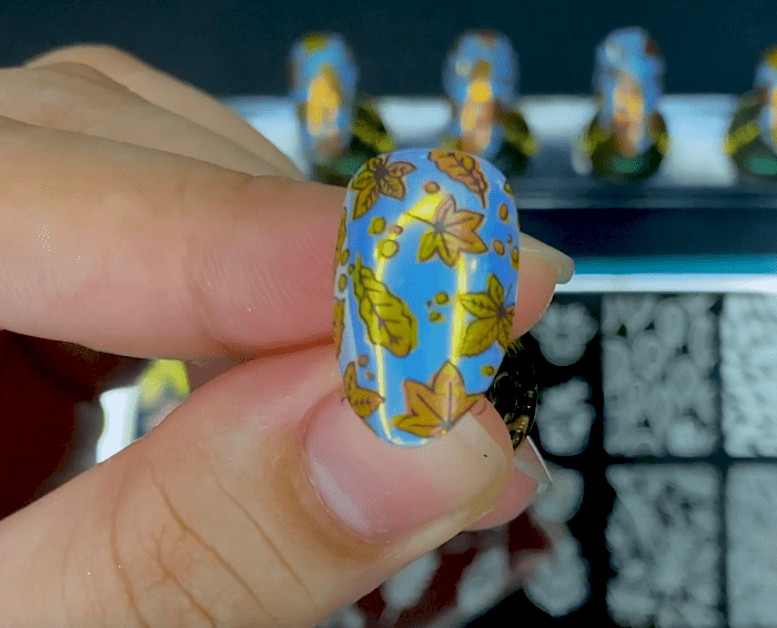 Fall Nail Stamping Look You Can DIY at Home — Inspired by Autumn Leaves 🍁