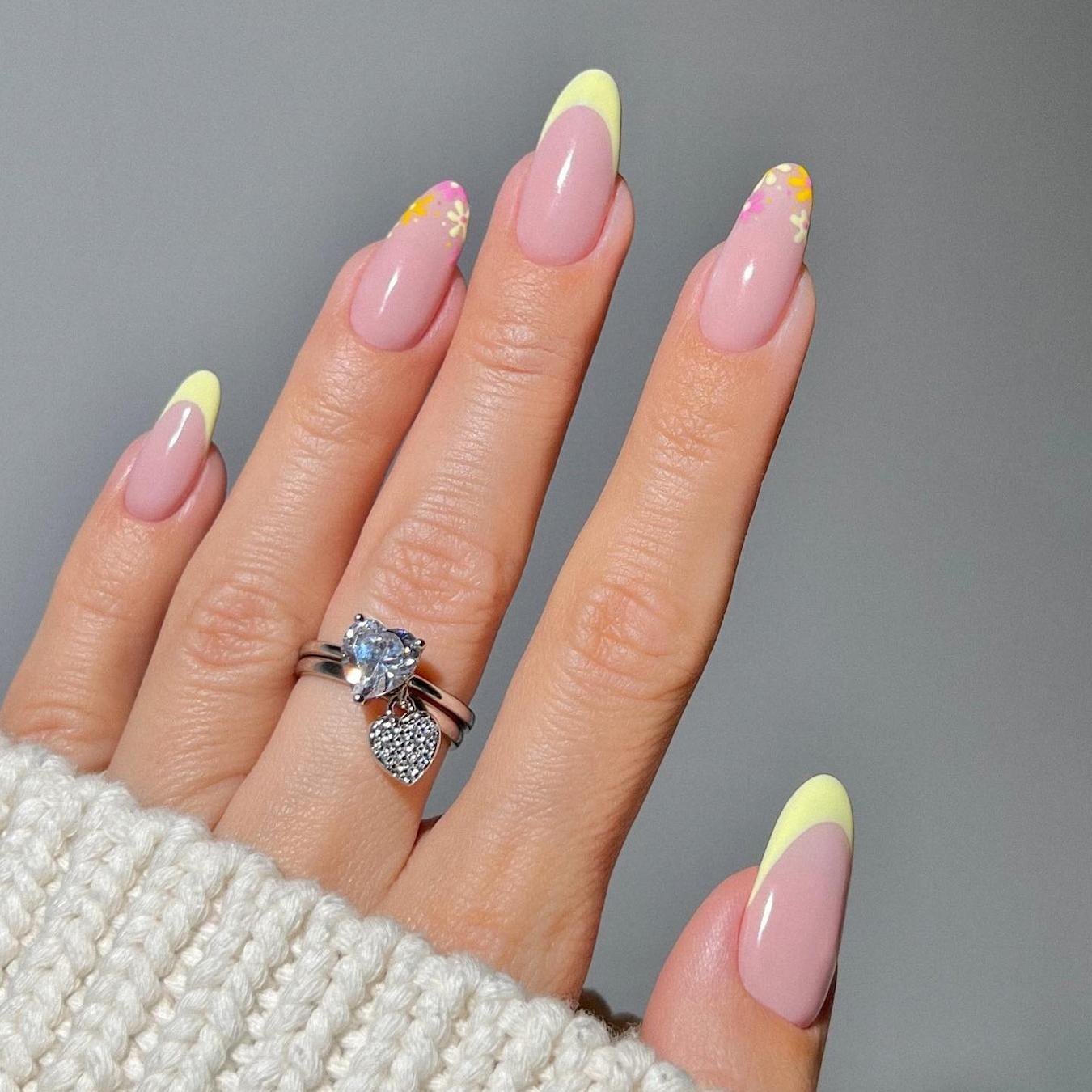 Simple Spring Nail Designs That Shine