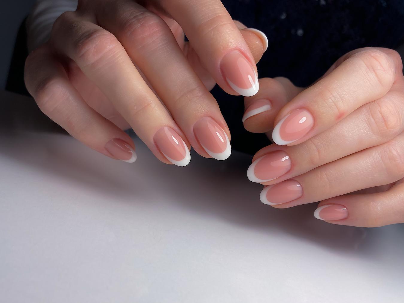 9 Elegant French Tip Nail Ideas For Short Nails – Maniology If you have short nails and want to add a touch of elegance to your manicure, French tip nails are the perfect choice. Maniology offers 9 stunning French tip nail designs that are perfect for short nails, ranging from classic white tips to more intricate designs featuring glitter and metallic accents. Whether you prefer a simple and chic look or something more eye-catching, these French tip nail ideas are sure to elevate your manicure game.