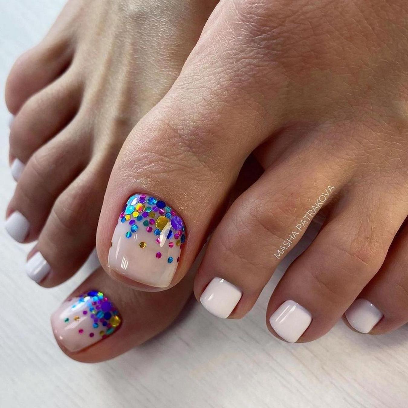 Elegant Toe Nail Designs That Shine