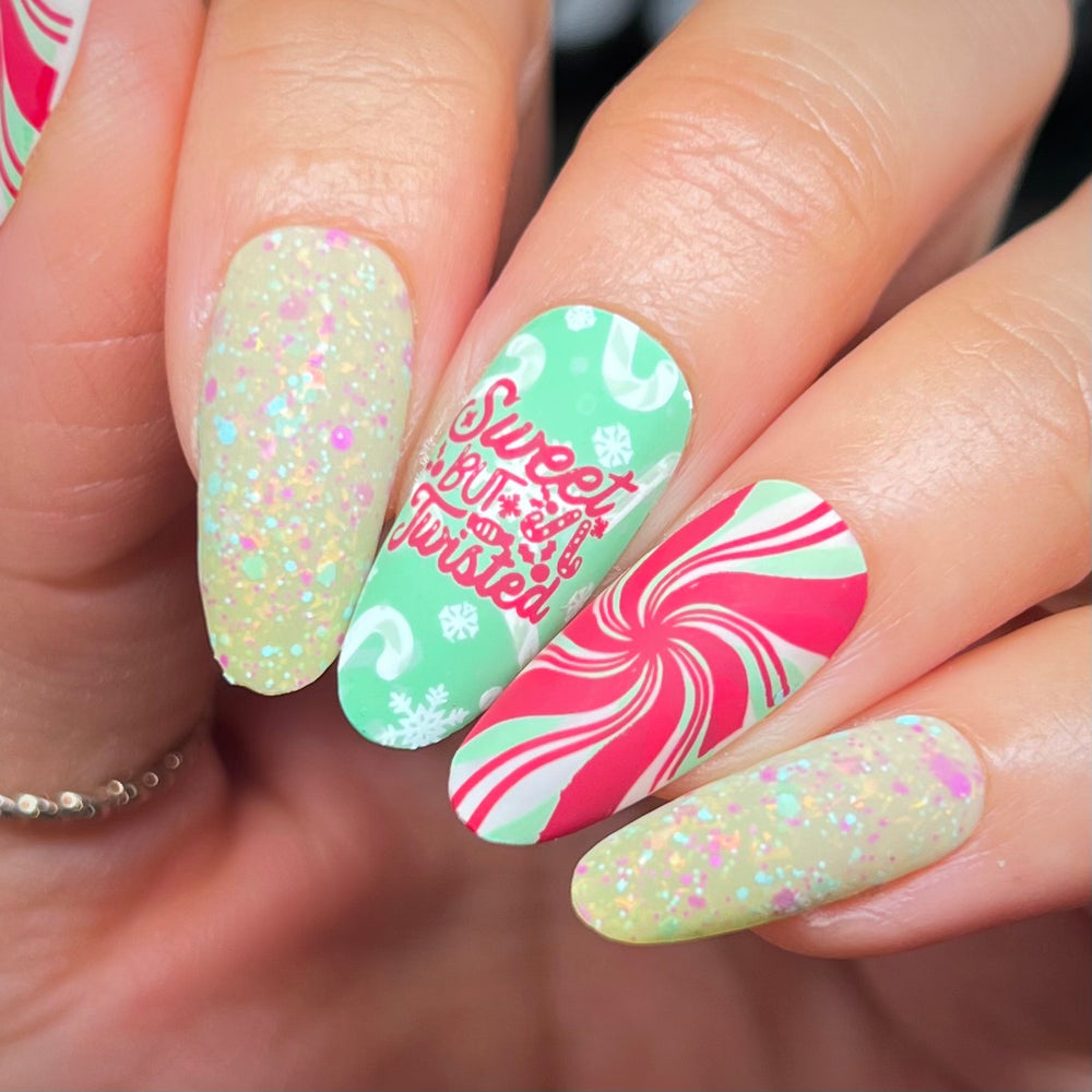 Candy Cane Cove (M512) - Nail Stamping Plate