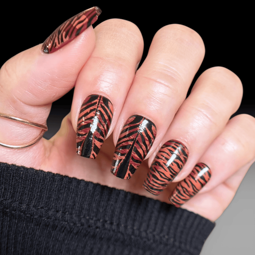Animal Instinct (m089) - Nail Stamping Plate