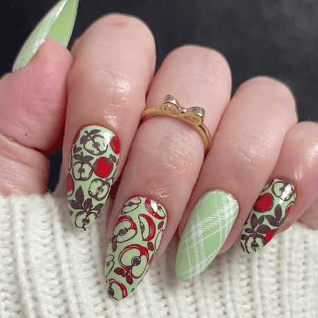 Apple Orchard (M641) - Nail Stamping Plate