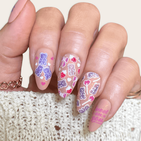 Bear-y in Love (M673) - Nail Stamping Plate