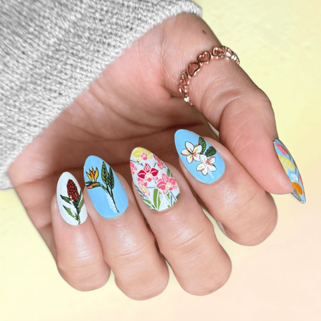 Flora Exotica (M707) - Nail Stamping Plate