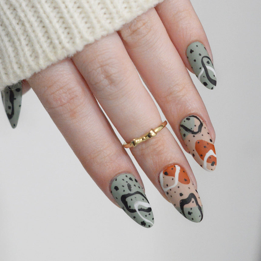 Framed Elegance (M643) - Nail Stamping Plate