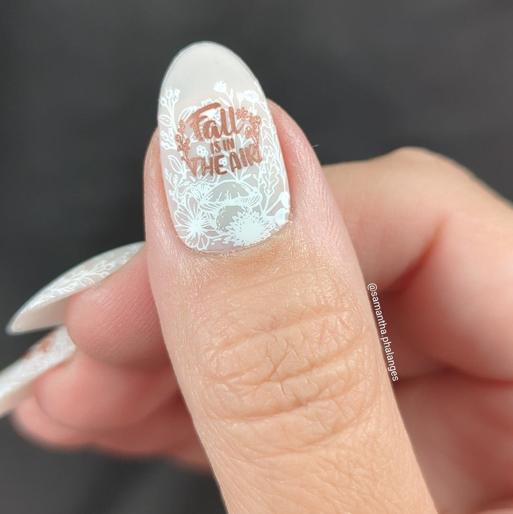 Golden Bouquets (M550) - Nail Stamping Plate