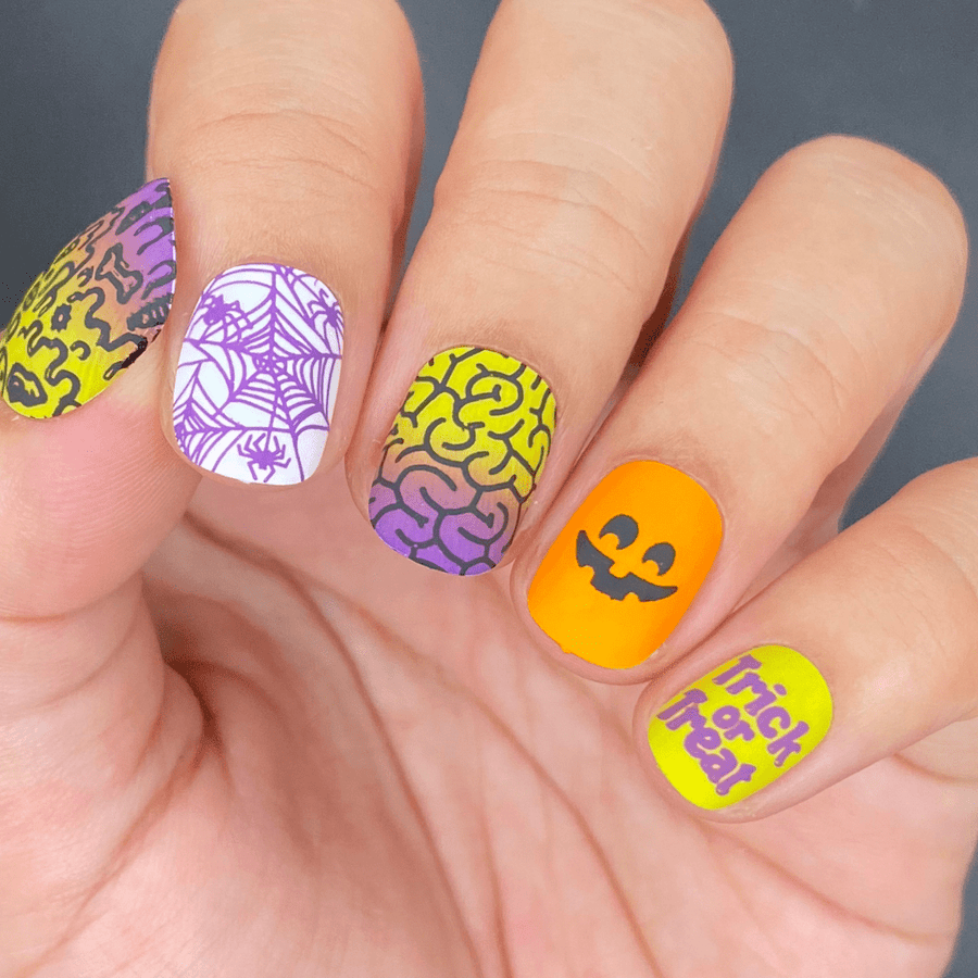 Maniology Halloween Limited Edition Nail Stamping Starter Kit (Plate, Polish, Top Coat, Stamper and Scraper Card)