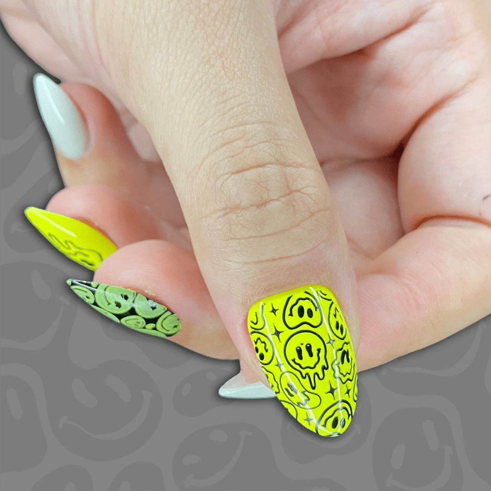 Happy Face Nails (M439) - Nail Stamping Plate