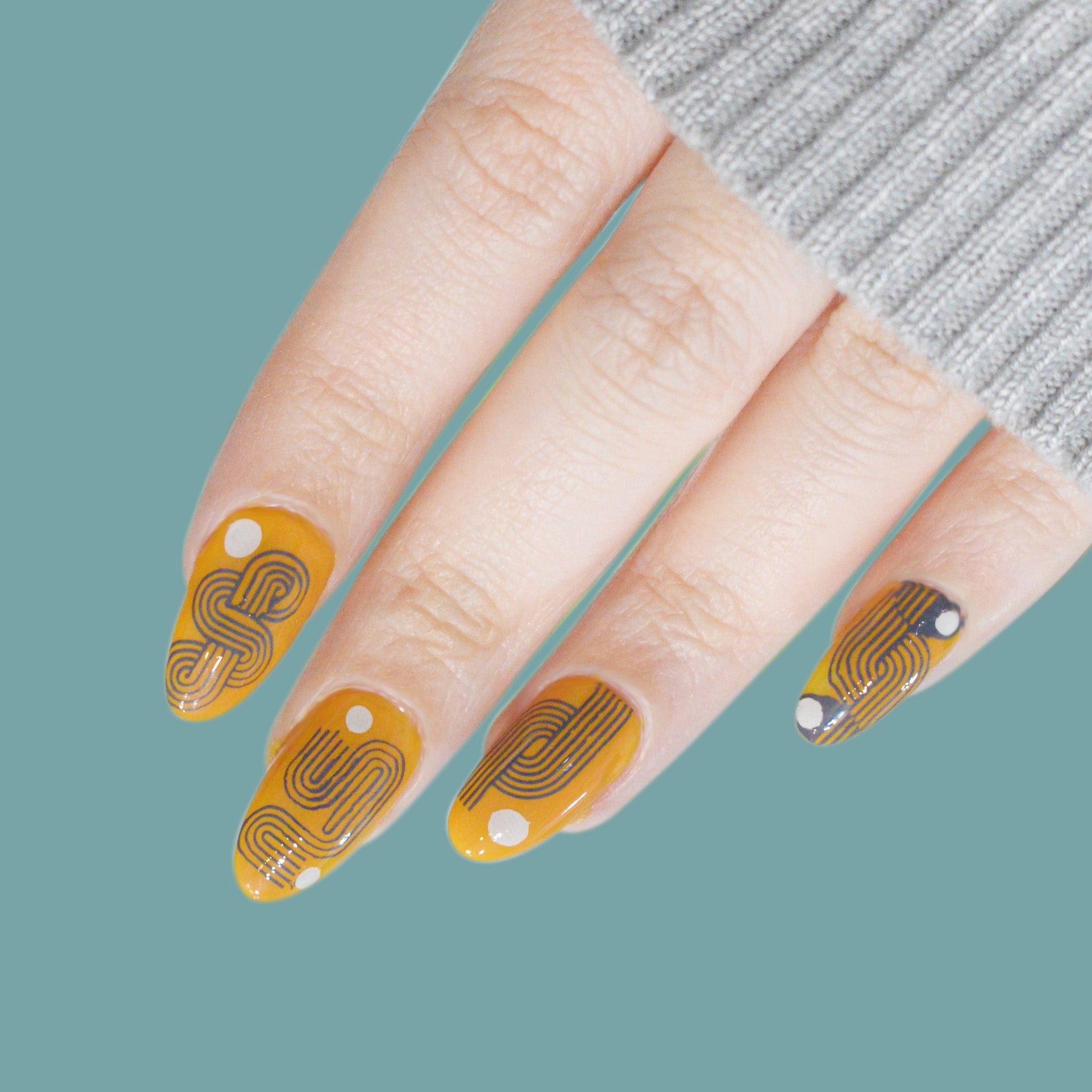 Retro Lines (M521) - Nail Stamping Plate – Maniology