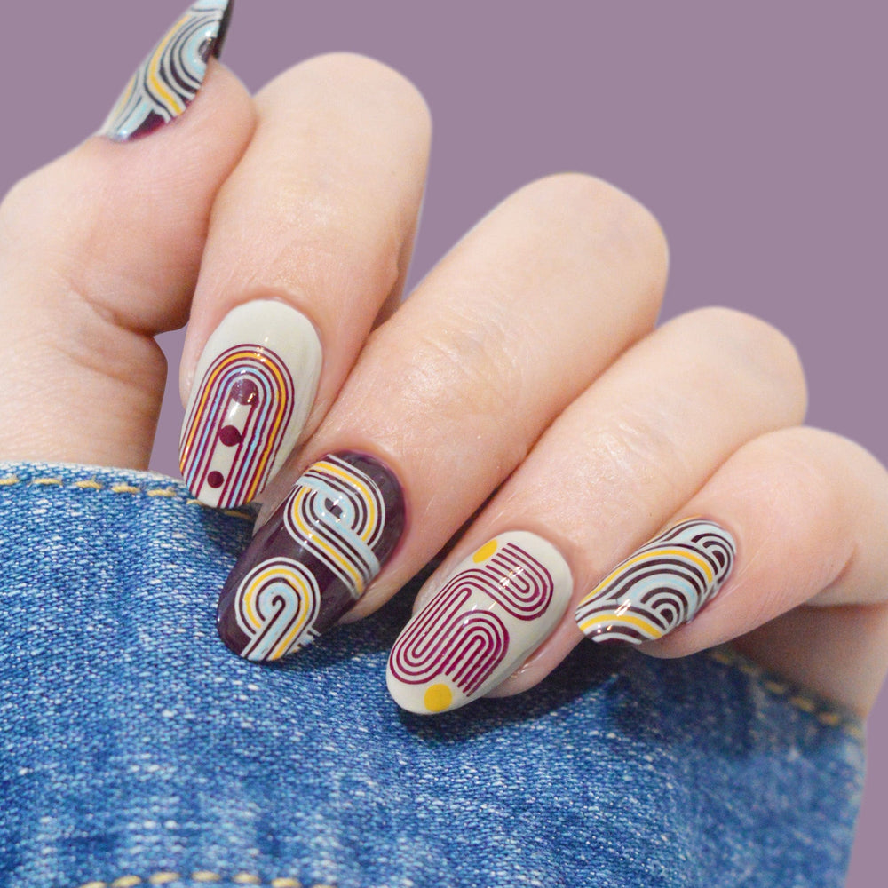 Retro Lines (M521) - Nail Stamping Plate