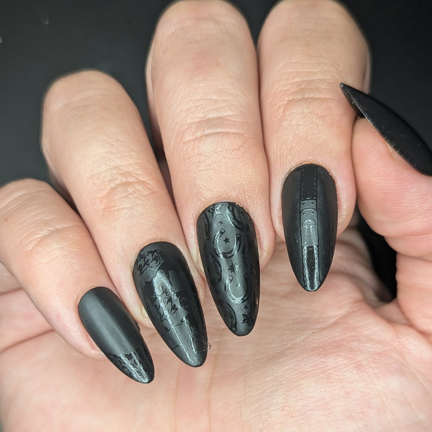 Riding Club (M727) - Nail Stamping Plate