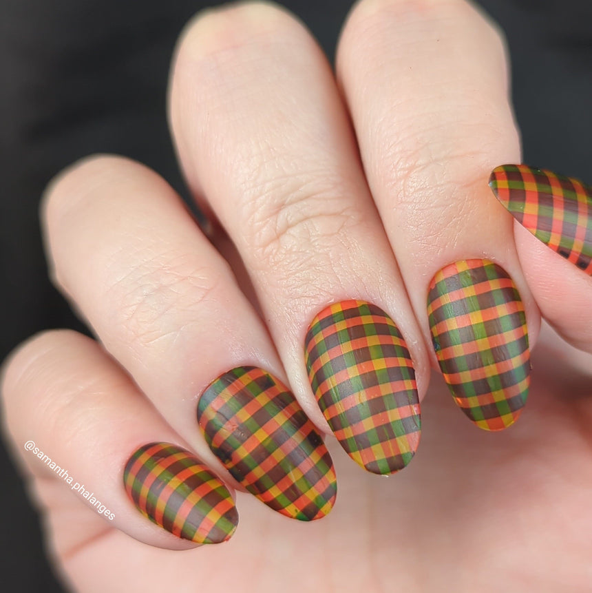 Shape Nouveau: Walk the Line (M474) - Nail Stamping Plate