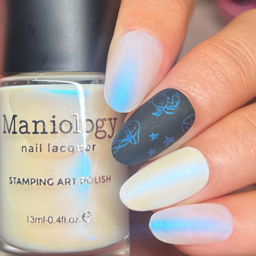Vitamin Sea: Feelin Nauti (B593) White/Blue Sheer Pearl Duochrome Stamping Polish