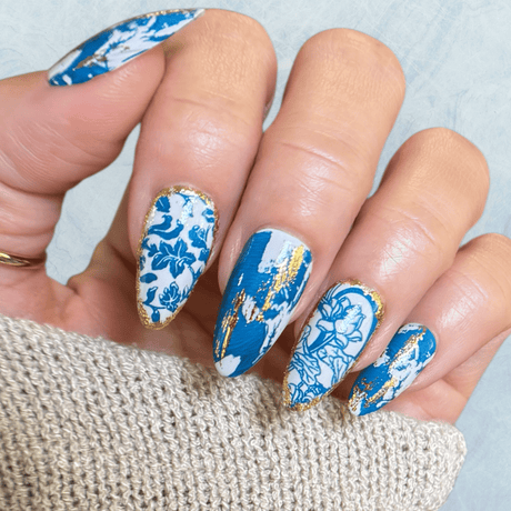 Fine China: Porcelain Blues (MXM170) - Nail Stamping Plate