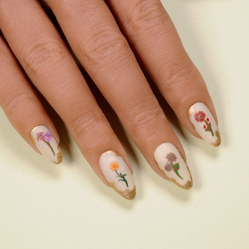 Birthday Bouquests: Born to Bloom (MXM118) - Nail Stamping Plate