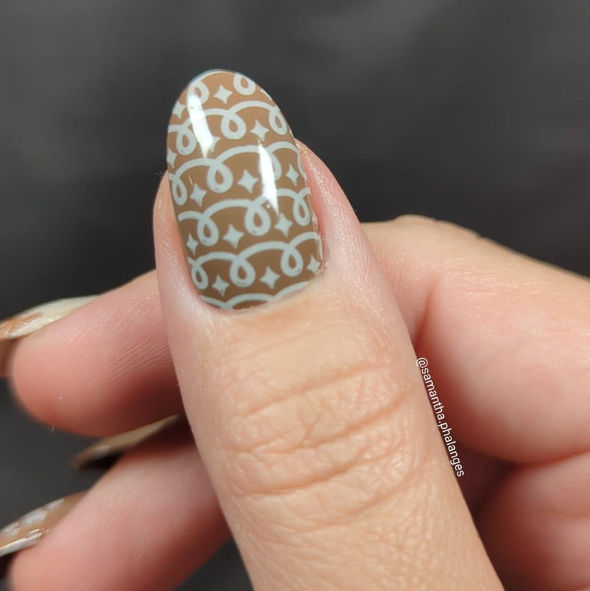 Gingerbread House: Deck the Dough (MXM139) - Nail Stamping Plate