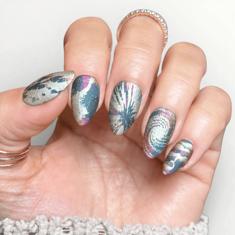 Northern Glow: Aurora Veil (MXM173) - Nail Stamping Plate