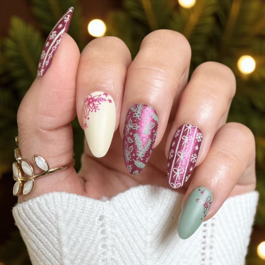 Tinsel Trinkets: Dainty Delights (MXM164) - Nail Stamping Plate