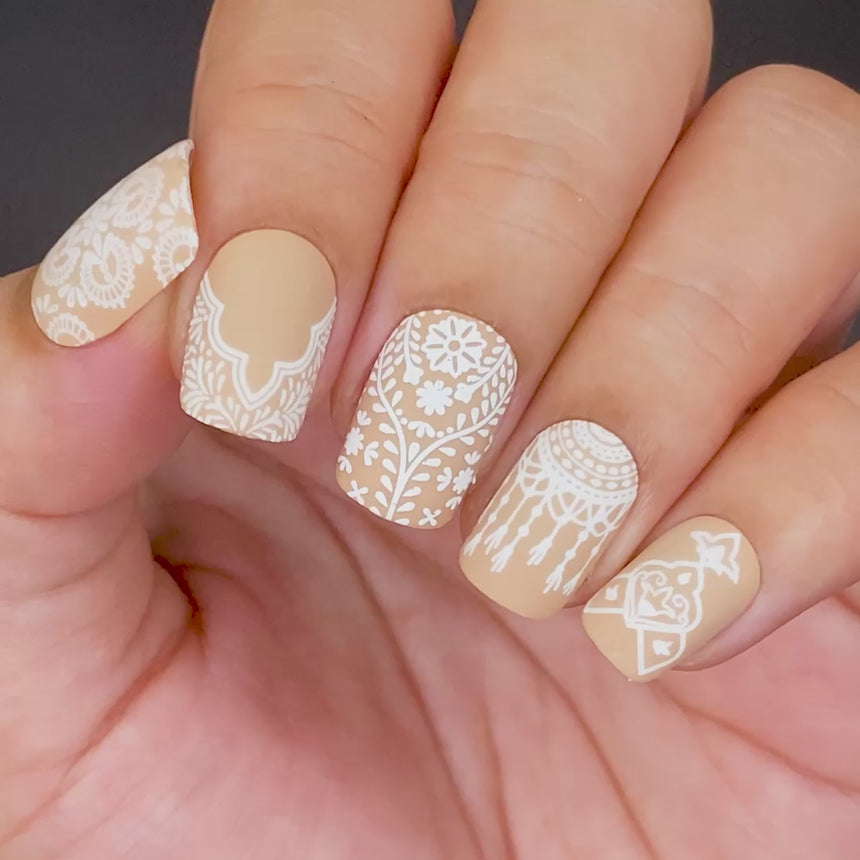 Wild Heart: Casablanca (m015) - Nail Stamping Plate