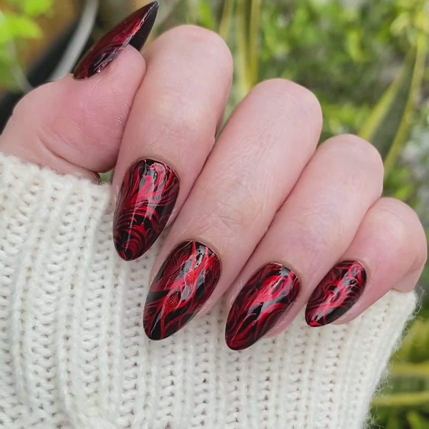 Polished Swirls (M658) - Nail Stamping Plate