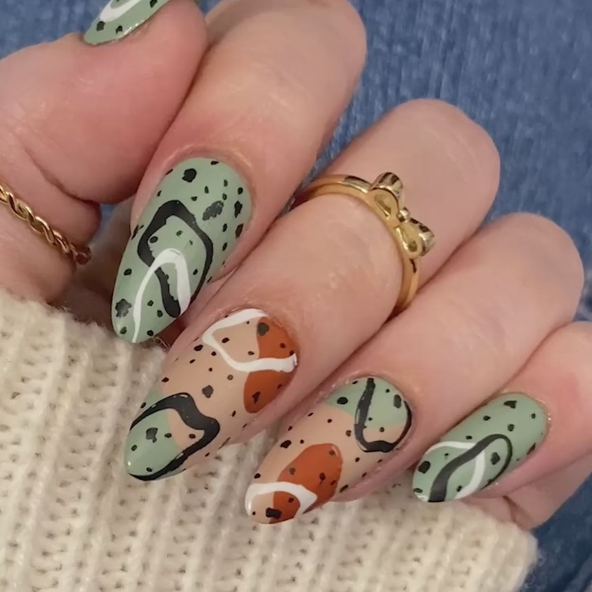 Framed Elegance (M643) - Nail Stamping Plate