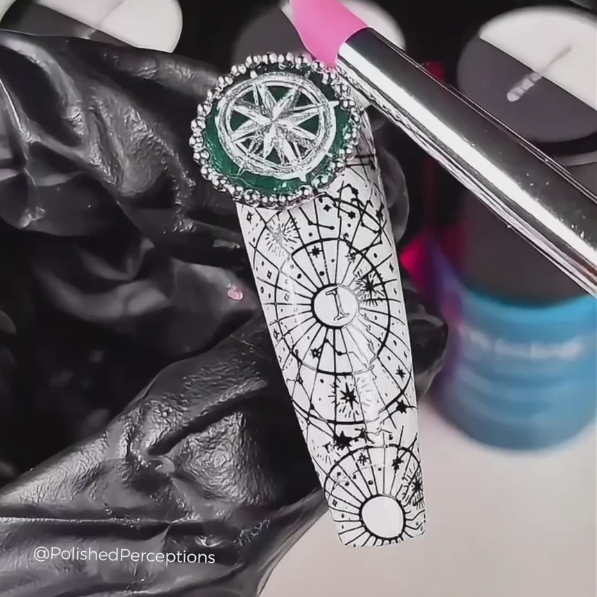 Compass Quest (M601) - Nail Stamping Plate