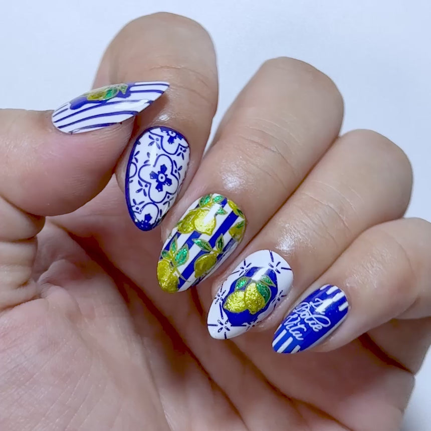 La Dolce Vita: Sotto Un Albero (MXM179) - Nail Stamping Plate