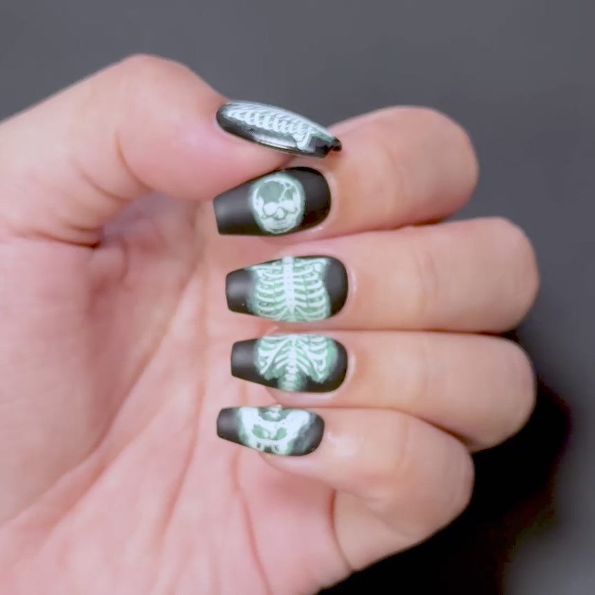 Skeleton Crew (M731) - Nail Stamping Plate