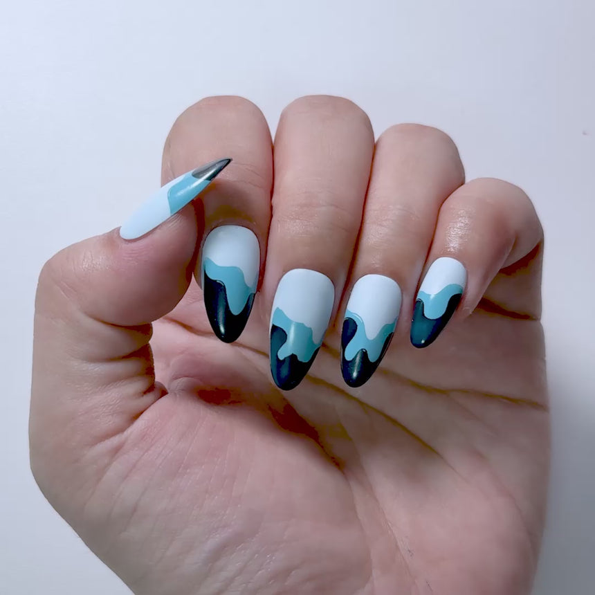 Abstract French (M533) - Nail Stamping Plate