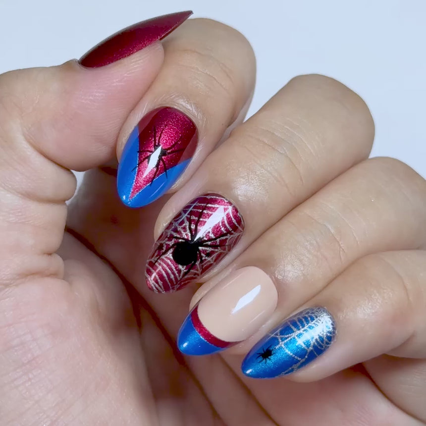 Black Widow (M316) - Nail Stamping Plate