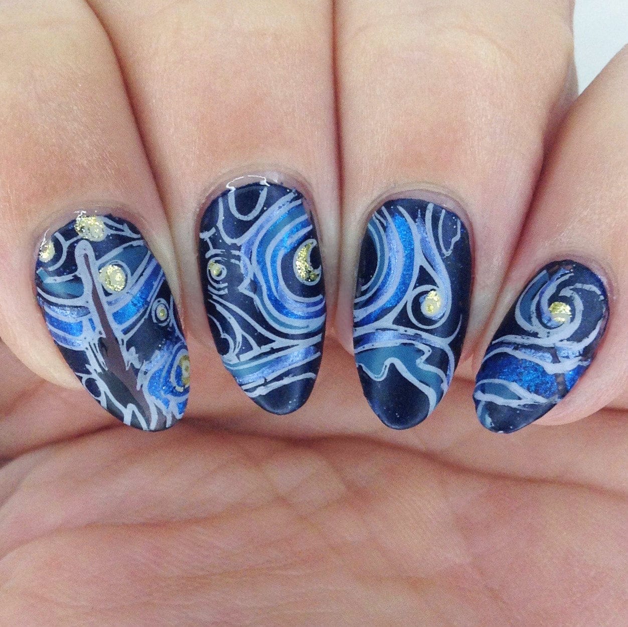 Arts: Van Gogh's Paint Brush Nail Stamping Plate | Maniology