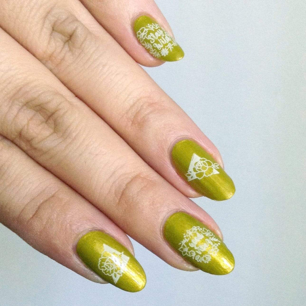 A manicured hand with beautiful flowers design from Spring Occasions collections by Maniology (m118)