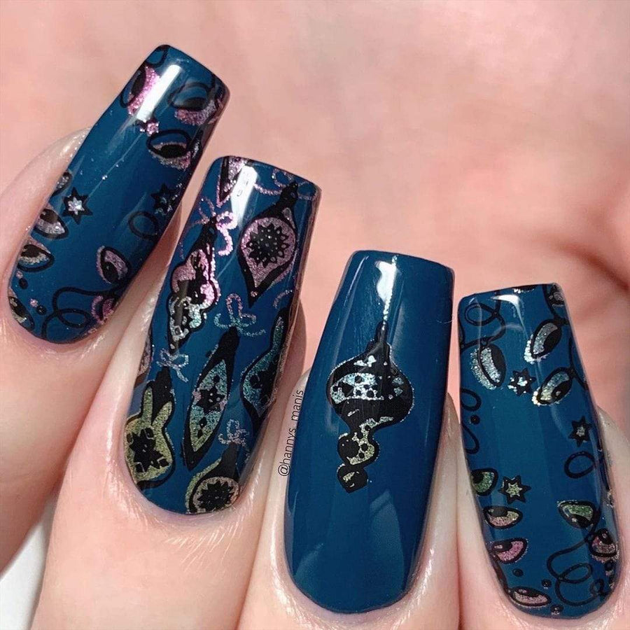 Winter Layers: Christmas Lights (m080) - Nail Stamping Plate